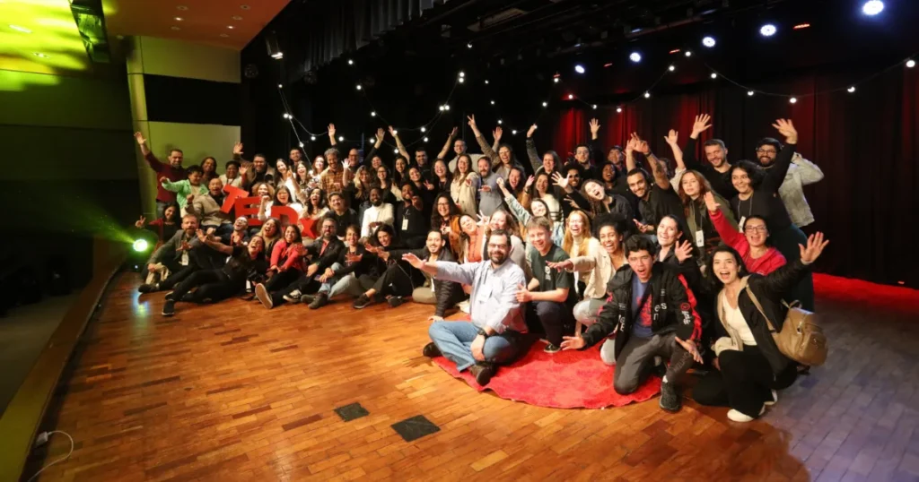 Público presente no TEDx São José dos Campos em 2024 no Teatro Univap | Foto por: Krishna Santos/Arnaldo Kikuti