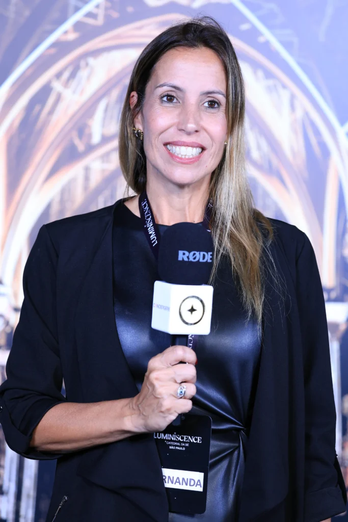 Foto da Fernanda Abreu, VP na Endemol Shine Brasil falando para a Conciergerie