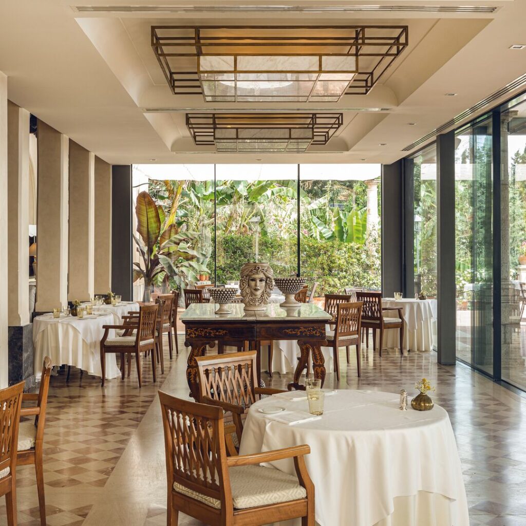 Foto do Ristorante Timeo, dentro do Grant Hotel Timeo, na Itália