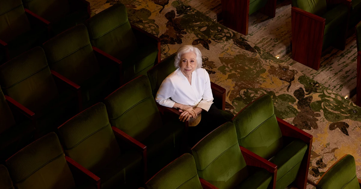 O icônico teatro do Copacabana Palace ganha novo nome em homenagem a Fernanda Montenegro