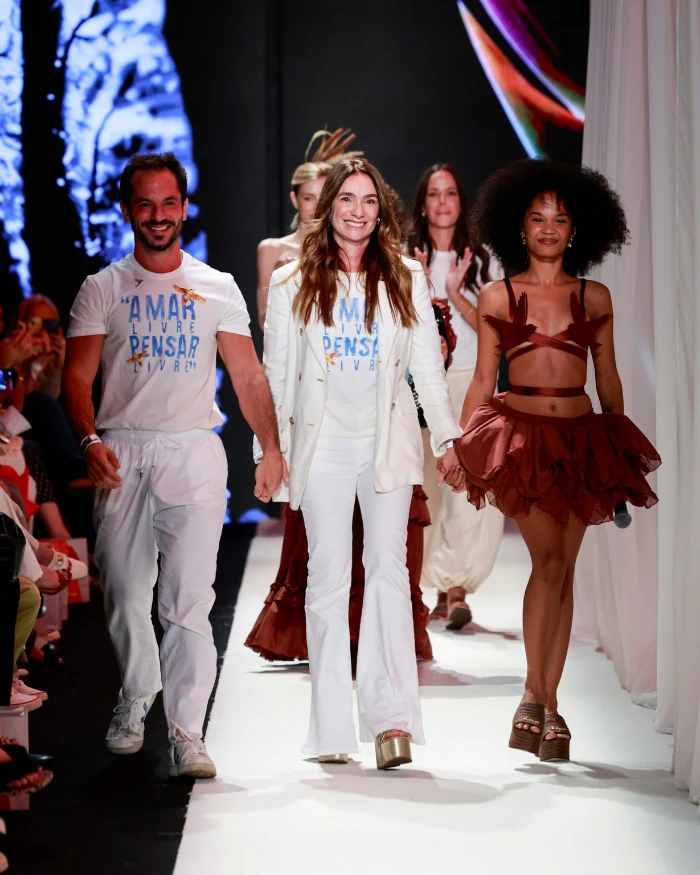 Foto do desfile da Salinas no Rio Fashion Week 2026