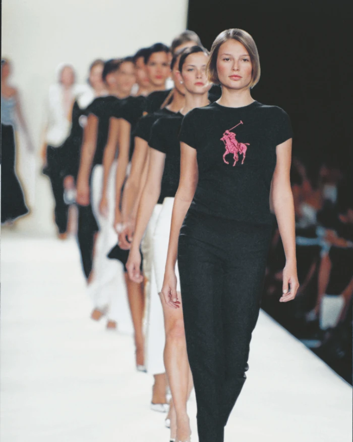 Foto de um desfile da Ralph Lauren que aconteceu em 2001