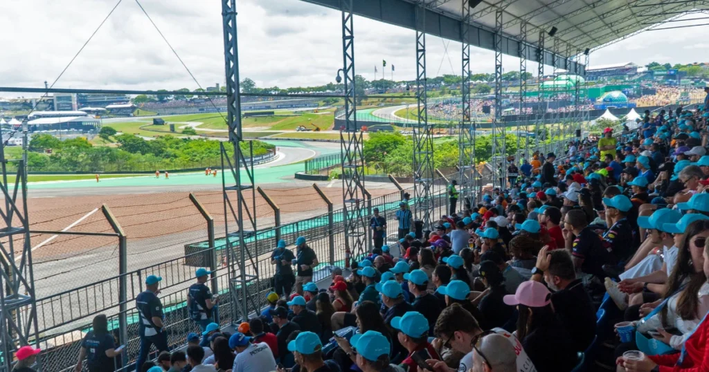 Foto da Arquibancada Porto em Interlagos