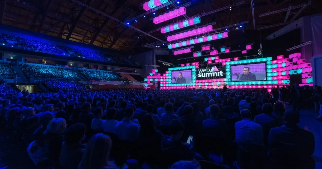 Foto do auditório do Web Summit